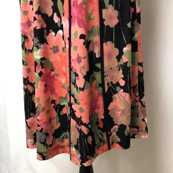 Madison Leigh Dress - Picture 3 of 15